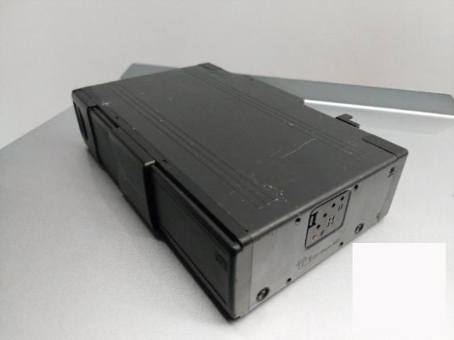 bontott MERCEDES-BENZ C-CLASS CD / DVD Tár