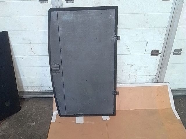 bontott MERCEDES-BENZ C-CLASS Csomagtér Kárpit