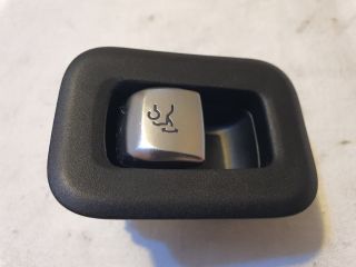 bontott MERCEDES-BENZ C-CLASS Csomagtér Nyitó Kar / Gomb