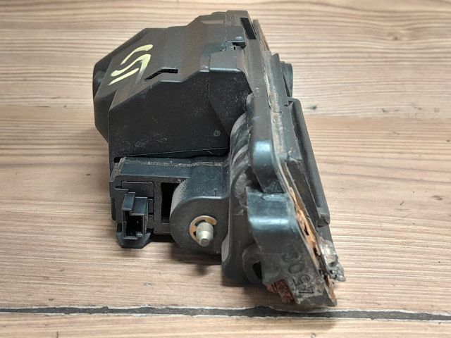 bontott MERCEDES-BENZ C-CLASS Csomagtér Nyitó Kar / Gomb