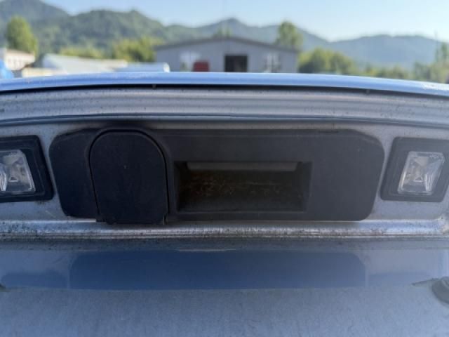 bontott MERCEDES-BENZ C-CLASS Csomagtér Nyitó Kar / Gomb