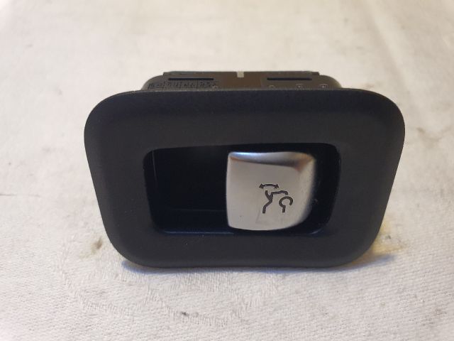 bontott MERCEDES-BENZ C-CLASS Csomagtér Nyitó Kar / Gomb