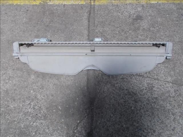 bontott MERCEDES-BENZ C-CLASS Csomagtér Roló