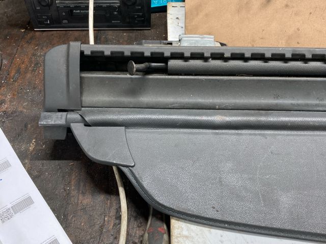 bontott MERCEDES-BENZ C-CLASS Csomagtér Roló