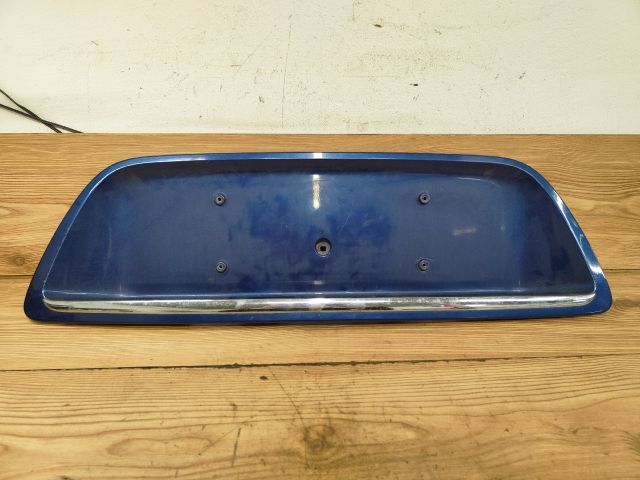 bontott MERCEDES-BENZ C-CLASS Csomagtérajtó Díszléc