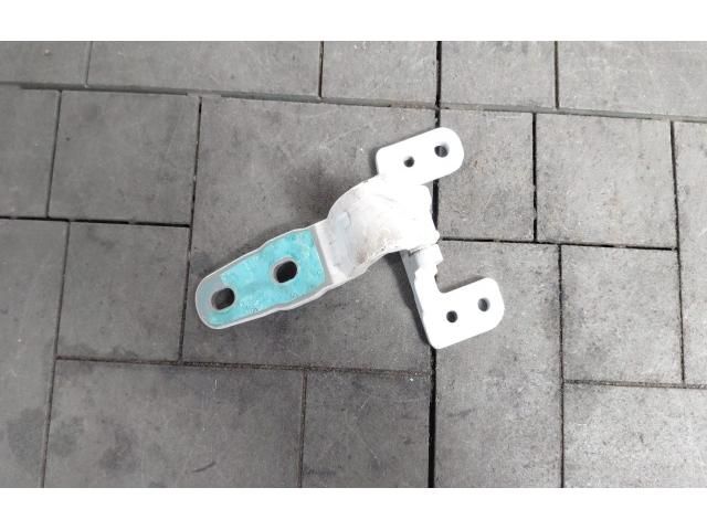 bontott MERCEDES-BENZ C-CLASS Csomagtérajtó Jobb Zsanér