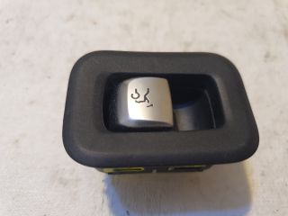 bontott MERCEDES-BENZ C-CLASS Csomagtérajtó Kapcsoló