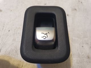 bontott MERCEDES-BENZ C-CLASS Csomagtérajtó Kapcsoló