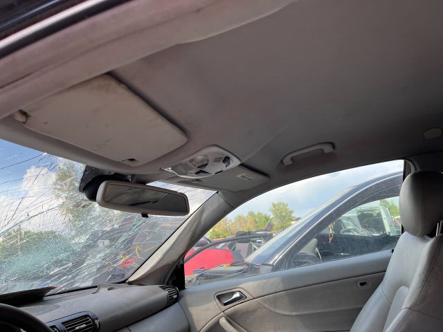 bontott MERCEDES-BENZ C-CLASS Csomagtérajtó Kárpit