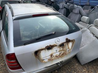 bontott MERCEDES-BENZ C-CLASS Csomagtérajtó Kárpit