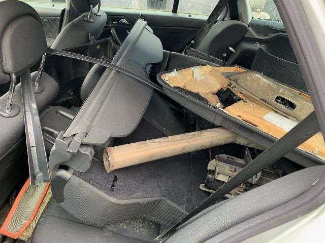 bontott MERCEDES-BENZ C-CLASS Csomagtérajtó Kárpit