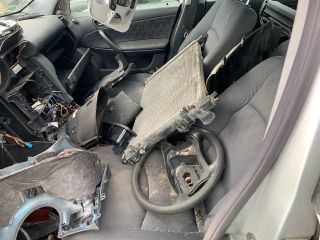 bontott MERCEDES-BENZ C-CLASS Csomagtérajtó Kárpit