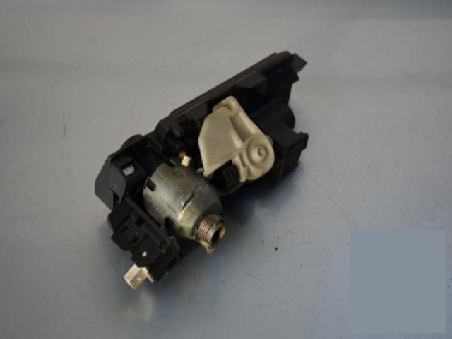 bontott MERCEDES-BENZ C-CLASS Csomagtérajtó Kilincs