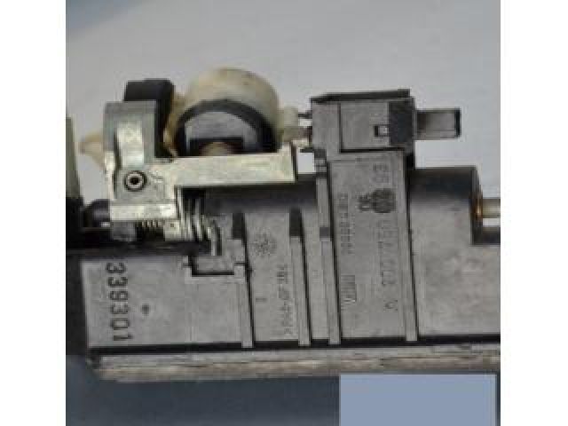 bontott MERCEDES-BENZ C-CLASS Csomagtérajtó Kilincs