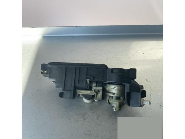 bontott MERCEDES-BENZ C-CLASS Csomagtérajtó Kilincs