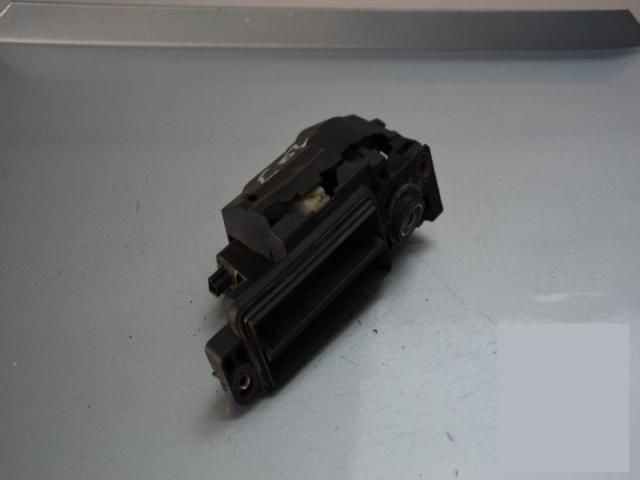 bontott MERCEDES-BENZ C-CLASS Csomagtérajtó Kilincs