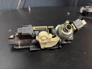 bontott MERCEDES-BENZ C-CLASS Csomagtérajtó Kilincs