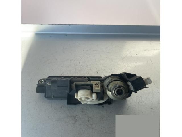 bontott MERCEDES-BENZ C-CLASS Csomagtérajtó Kilincs