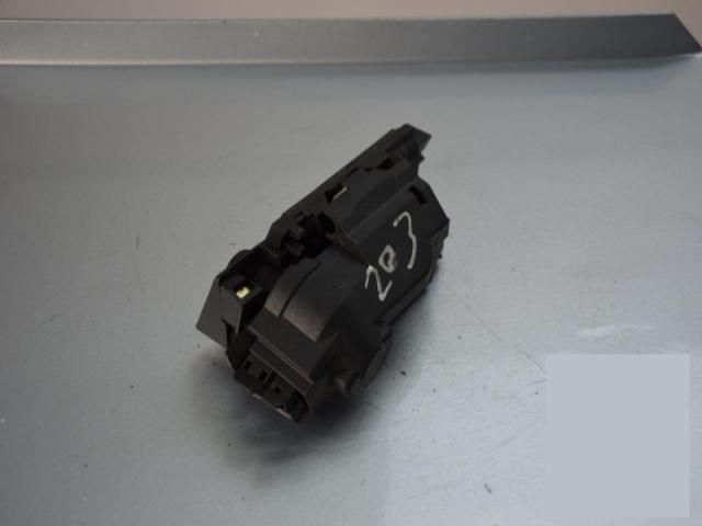 bontott MERCEDES-BENZ C-CLASS Csomagtérajtó Kilincs