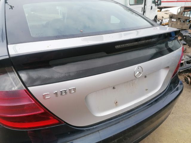 bontott MERCEDES-BENZ C-CLASS Csomagtérajtó (Üres lemez)