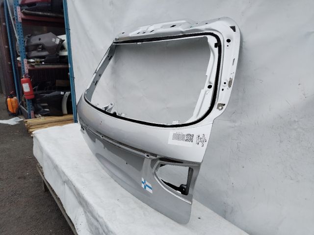 bontott MERCEDES-BENZ C-CLASS Csomagtérajtó (Üres lemez)