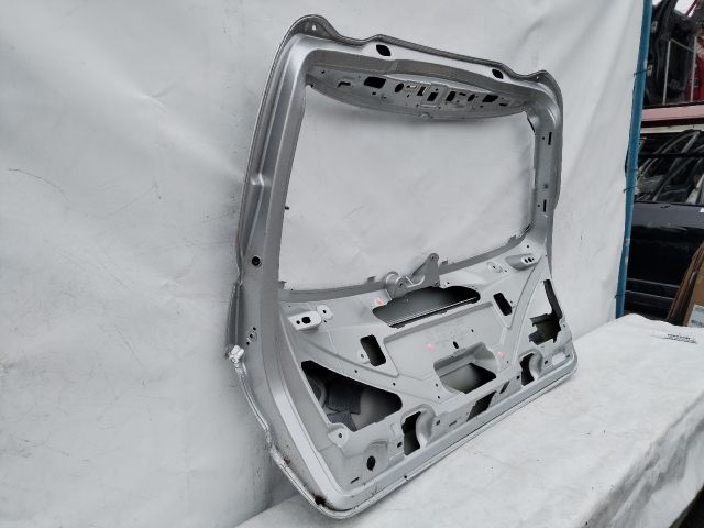 bontott MERCEDES-BENZ C-CLASS Csomagtérajtó (Üres lemez)