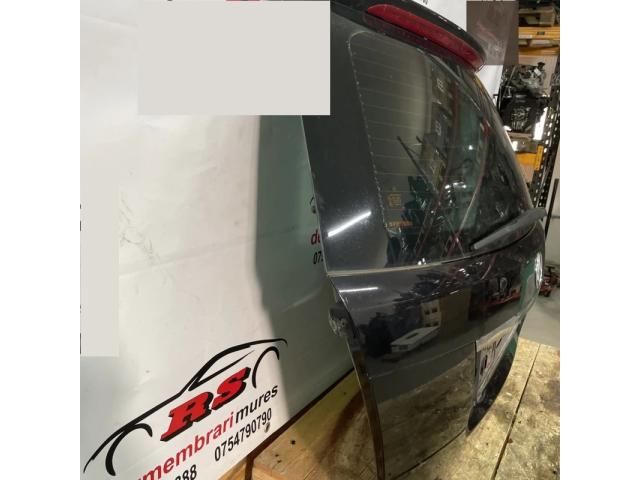 bontott MERCEDES-BENZ C-CLASS Csomagtérajtó (Üres lemez)