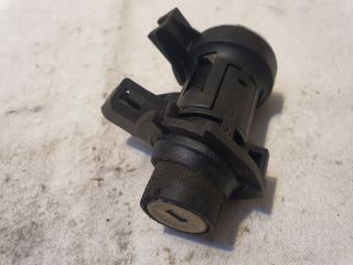 bontott MERCEDES-BENZ C-CLASS Csomagtérajtó Zárbetét