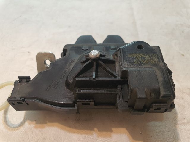 bontott MERCEDES-BENZ C-CLASS Csomagtérajtó Zárszerkezet