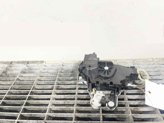 bontott MERCEDES-BENZ C-CLASS Csomagtérajtó Zárszerkezet