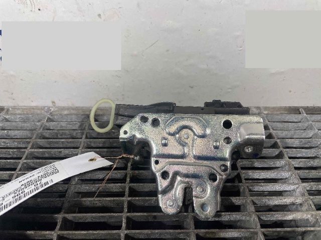 bontott MERCEDES-BENZ C-CLASS Csomagtérajtó Zárszerkezet