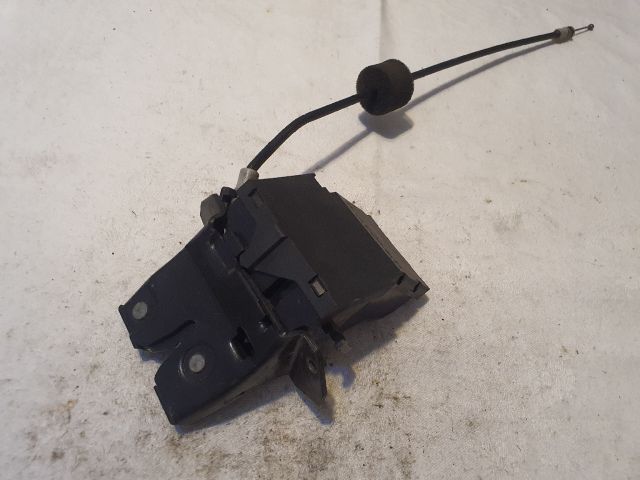 bontott MERCEDES-BENZ C-CLASS Csomagtérajtó Zárszerkezet