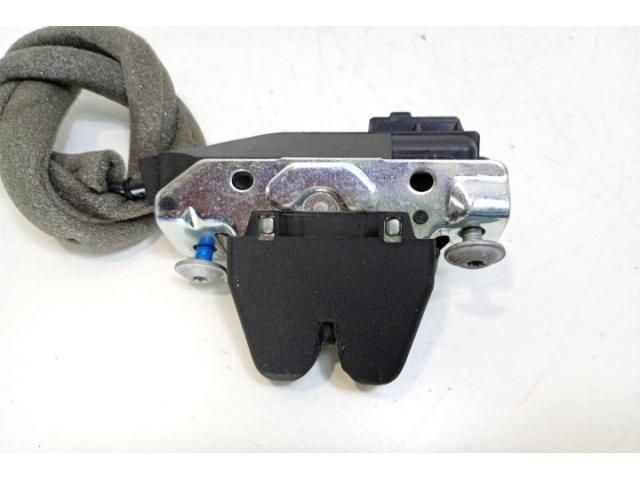 bontott MERCEDES-BENZ C-CLASS Csomagtérajtó Zárszerkezet