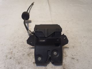 bontott MERCEDES-BENZ C-CLASS Csomagtérajtó Zárszerkezet