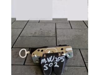 bontott MERCEDES-BENZ C-CLASS Csomagtérajtó Zárszerkezet