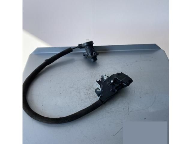 bontott MERCEDES-BENZ C-CLASS Csomagtérajtó Zárszerkezet