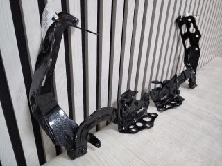 bontott MERCEDES-BENZ C-CLASS Csomagtérajtó Zsanér