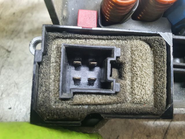 bontott MERCEDES-BENZ C-CLASS Előtét Ellenállás Fűtőmotor