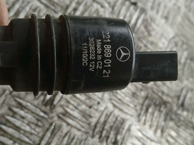 bontott MERCEDES-BENZ C-CLASS Első Ablakmosó Szivattyú