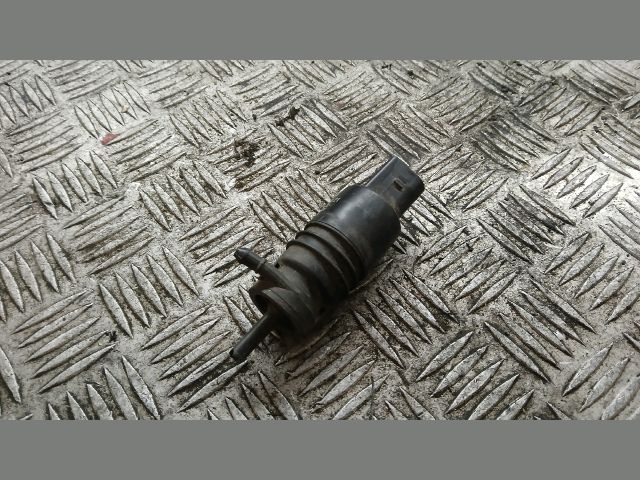 bontott MERCEDES-BENZ C-CLASS Első Ablakmosó Szivattyú