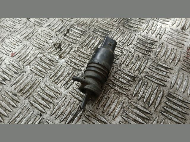 bontott MERCEDES-BENZ C-CLASS Első Ablakmosó Szivattyú