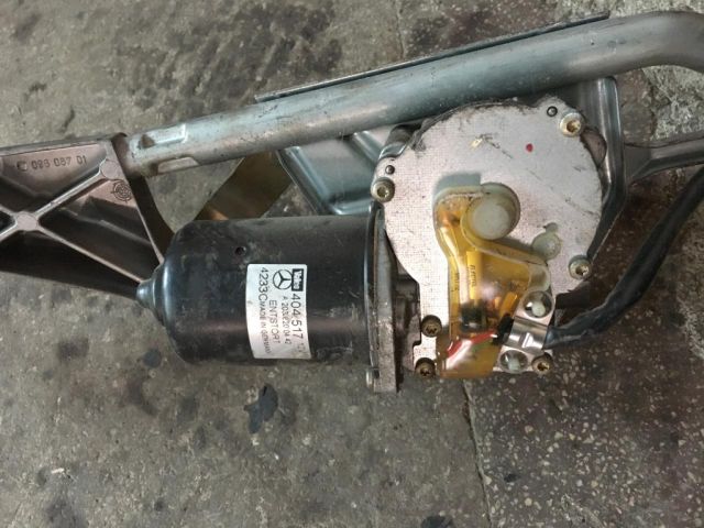 bontott MERCEDES-BENZ C-CLASS Első Ablaktörlő Motor