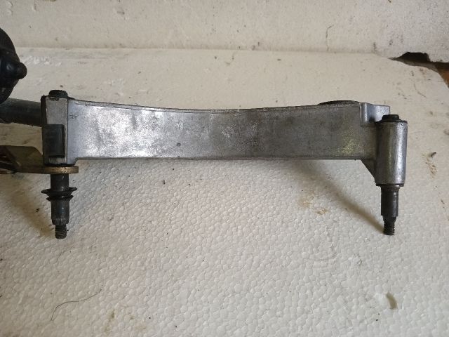 bontott MERCEDES-BENZ C-CLASS Első Ablaktörlő Szerkezet Motorral