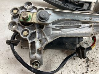 bontott MERCEDES-BENZ C-CLASS Első Ablaktörlő Szerkezet Motorral