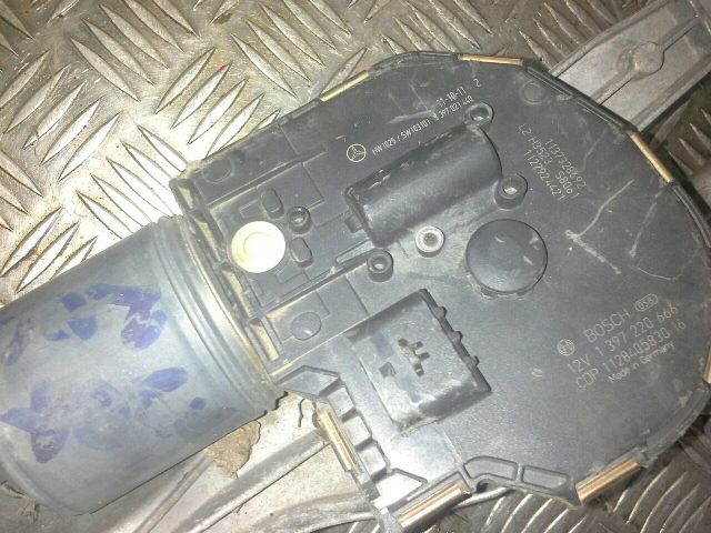 bontott MERCEDES-BENZ C-CLASS Első Ablaktörlő Szerkezet Motorral