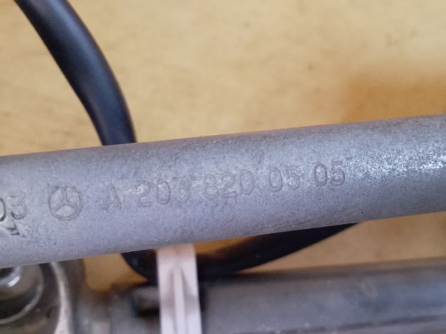 bontott MERCEDES-BENZ C-CLASS Első Ablaktörlő Szerkezet Motorral