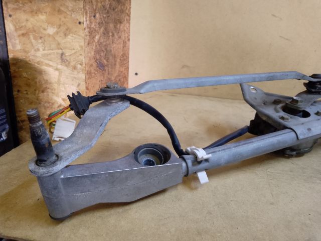 bontott MERCEDES-BENZ C-CLASS Első Ablaktörlő Szerkezet Motorral