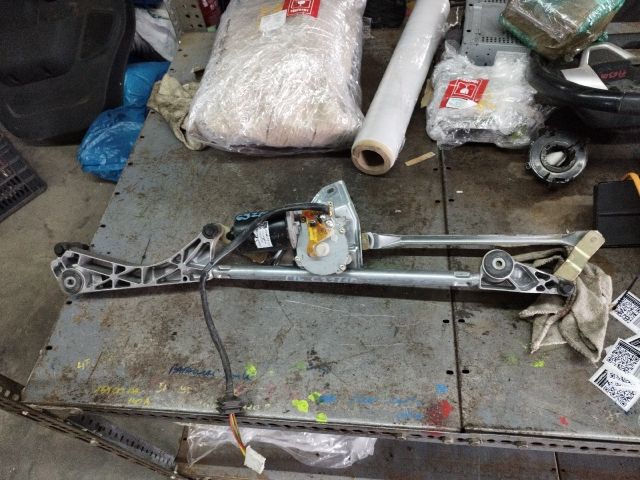 bontott MERCEDES-BENZ C-CLASS Első Ablaktörlő Szerkezet Motorral