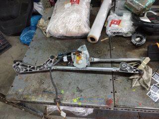 bontott MERCEDES-BENZ C-CLASS Első Ablaktörlő Szerkezet Motorral