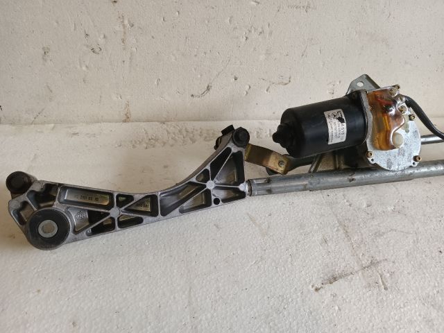 bontott MERCEDES-BENZ C-CLASS Első Ablaktörlő Szerkezet Motorral